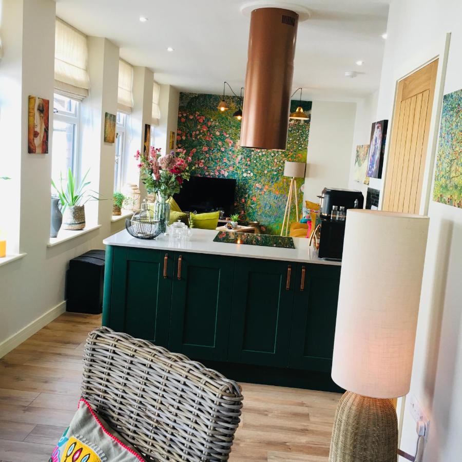 The Art Attic A Stylish Boutique Apartment Builth Wells Exterior foto
